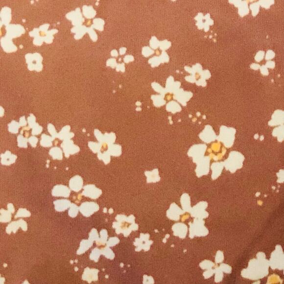 Andie Swim Sarong Coverup in Ditsy Floral Rose Pink Size Medium - Picture 5 of 9